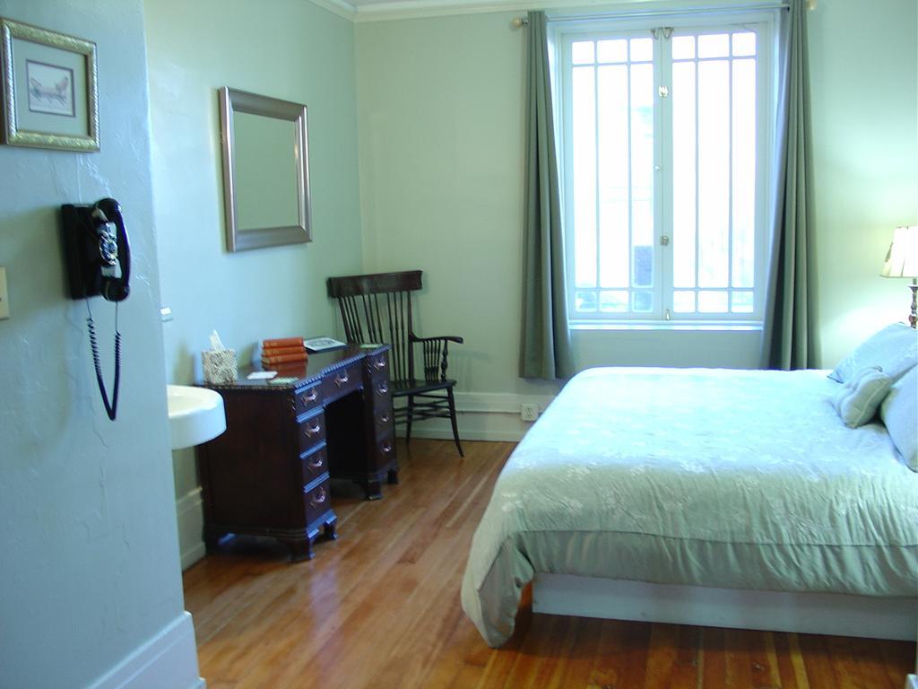Centralia Square Grand Ballroom And Vintage Hotel Chambre photo
