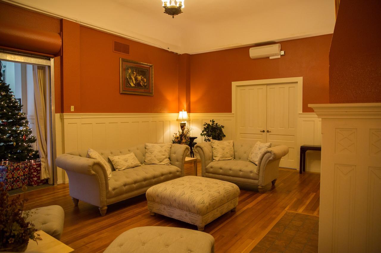 Centralia Square Grand Ballroom And Vintage Hotel Extérieur photo