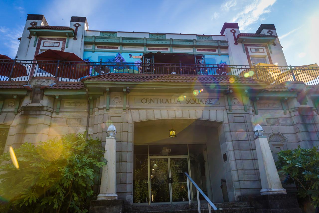 Centralia Square Grand Ballroom And Vintage Hotel Extérieur photo